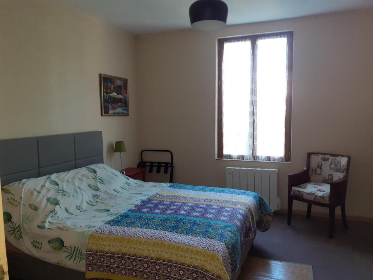 Gite 32 Rue Du Huit Mai Freneuse  Esterno foto