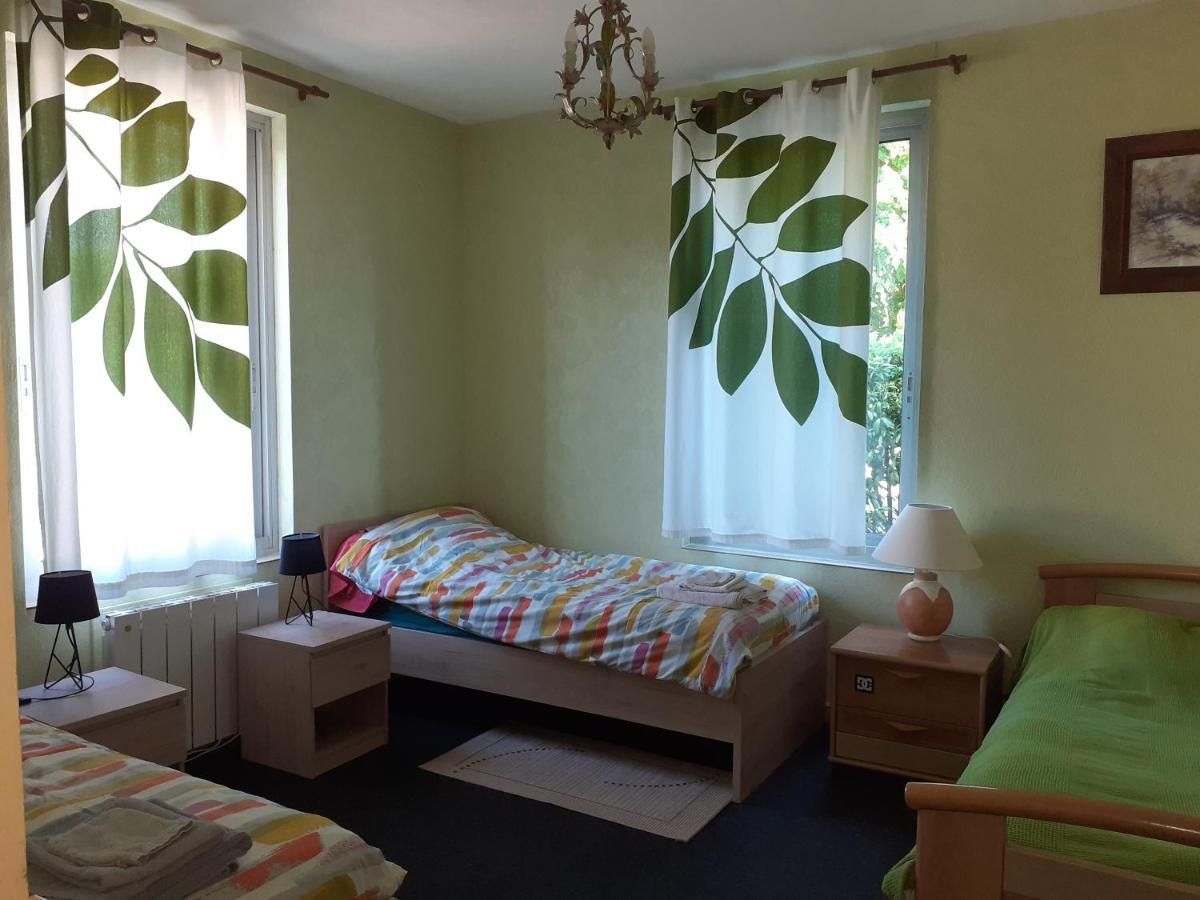 Gite 32 Rue Du Huit Mai Freneuse  Esterno foto